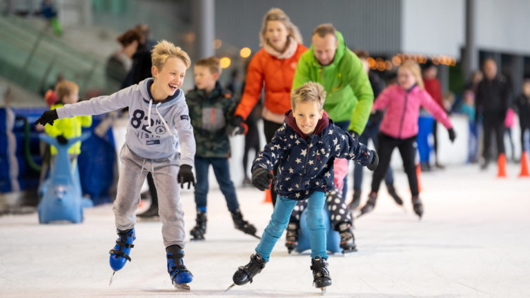 IJsbaan De Meent start schaatsseizoen op 10 oktober om 12:10 uur