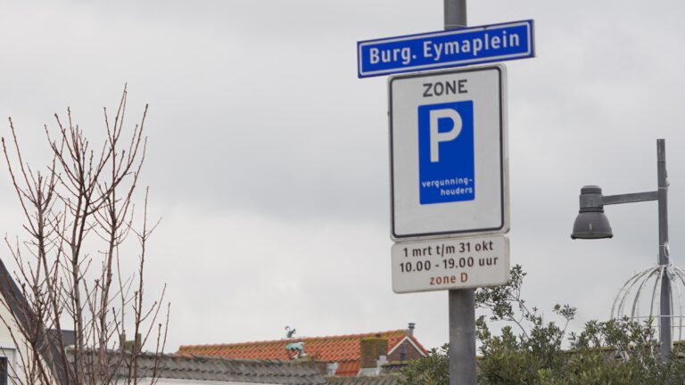 Egmonder trok aan de bel: “Gegevens inwoners niet in veilige handen bij Parkeerservice”