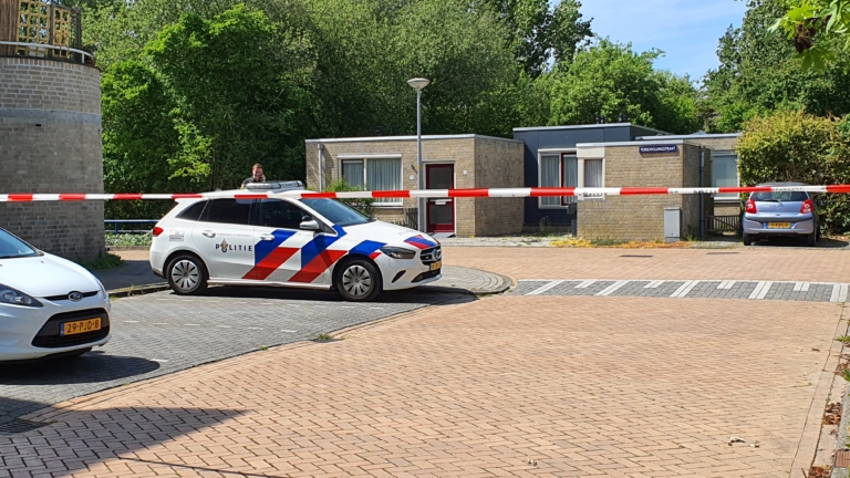 Politie Alkmaar groots uitgerukt uit na melding van schoten in Terschellingstraat
