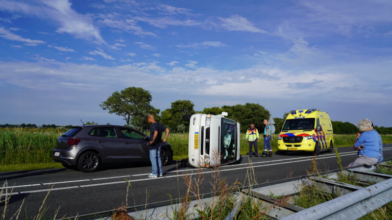 Drie gewonden bij ongeval op N9 bij Schoorl, weg tijdelijk afgesloten