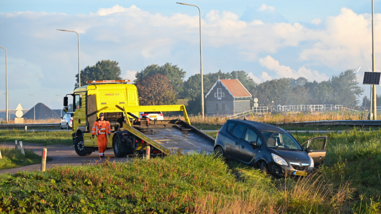 Automobilist gewond na stuurfout op N9 bij Hemmerweg