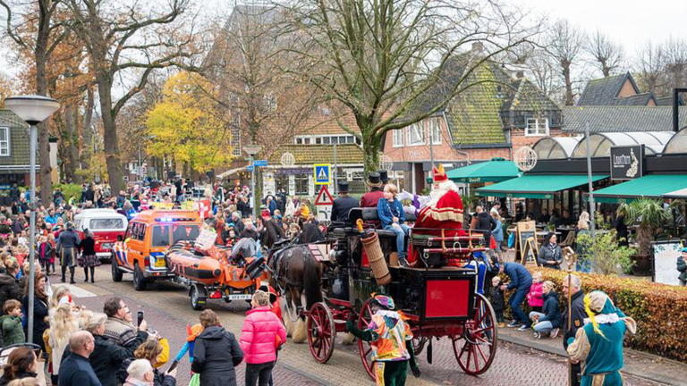 Druk schema met intochten in gemeente Bergen voor Sinterklaas 🗓