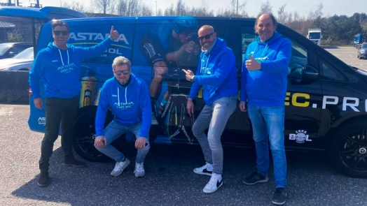 Een ludieke weddenschap zorgde voor de Belgische fanclub van wielrenner Cees Bol