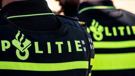 Tien aanhoudingen in Alkmaar, politie kijkt tevreden terug op gezellige Koningsdag