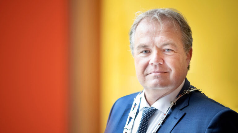 Burgemeester Lars Voskuil nieuwe voorzitter regionale omgevingsdienst