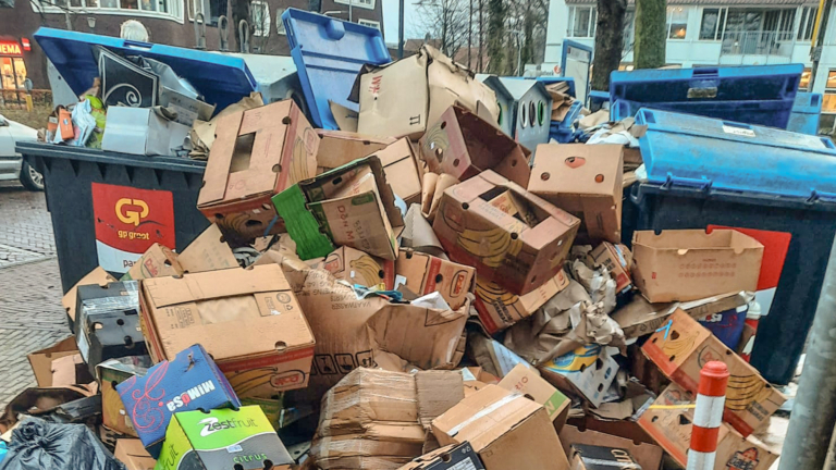 Bergens Harmonie wordt horendol van achteloos gestort afval: “Het is pure chaos”