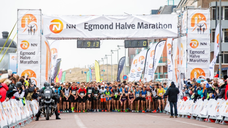 Aangepaste route van Egmondse Halve Marathon bekend: zo lopen de 18.000 deelnemers