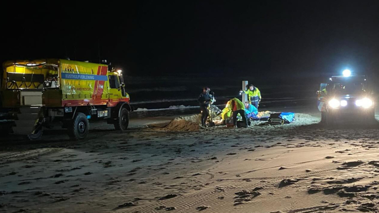 Meerdere fietsers gewond bij ongeval op strand van Egmond