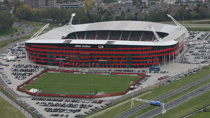Gemeente Alkmaar zegt na negen jaar overeenkomst luxe plaatsen AFAS Stadion op